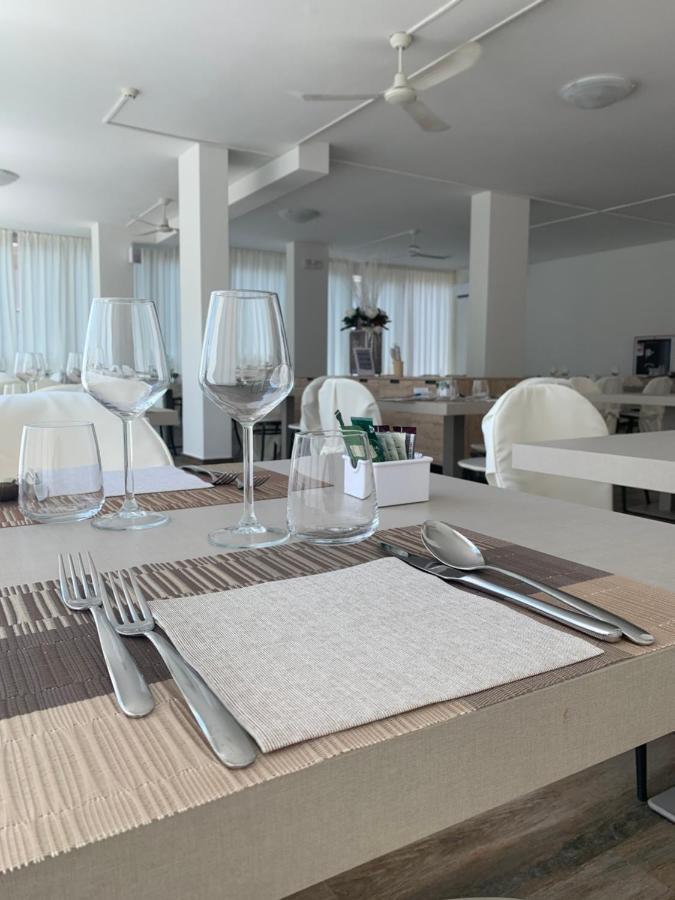 Hotel Carmen リッチョーネ エクステリア 写真
